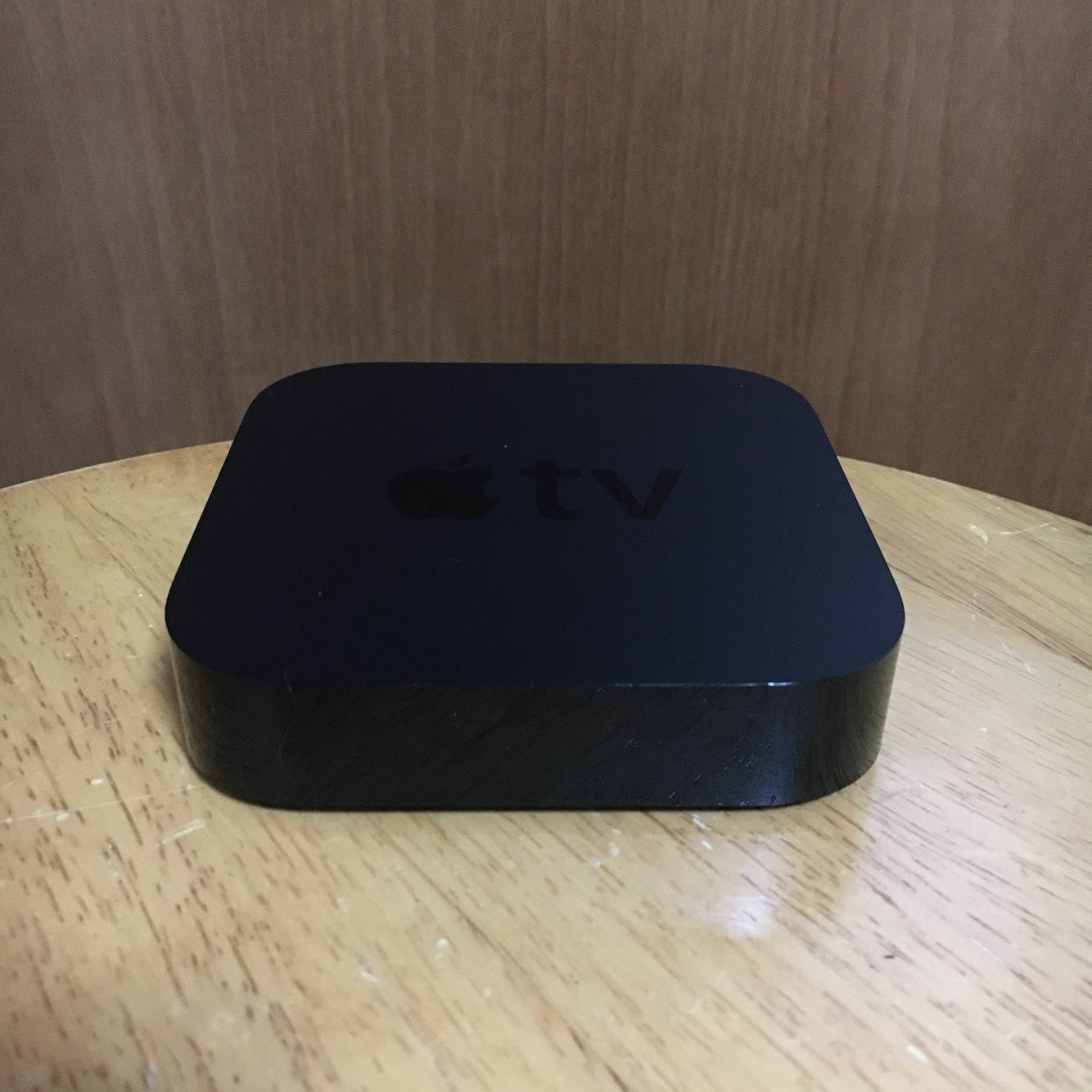 Apple TV (3rd generation) · Frontal