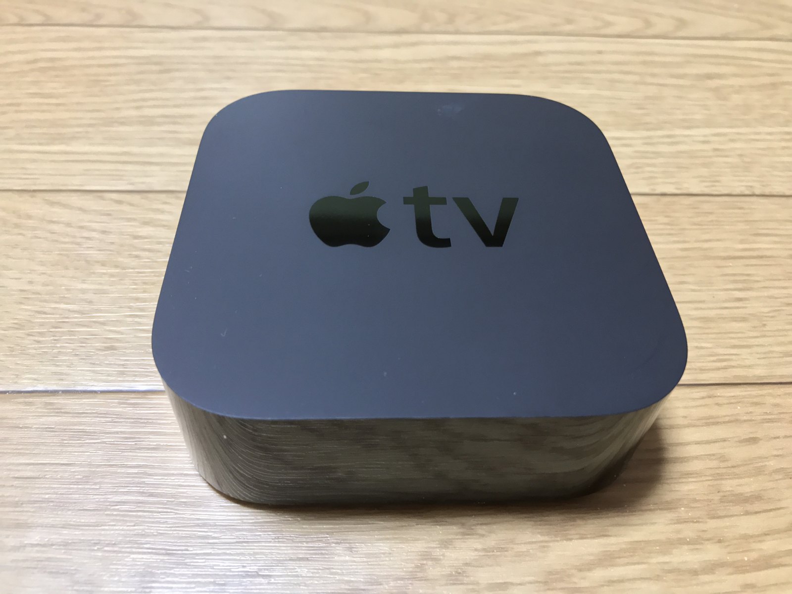 Apple TV (4th generation / HD) · Frontal