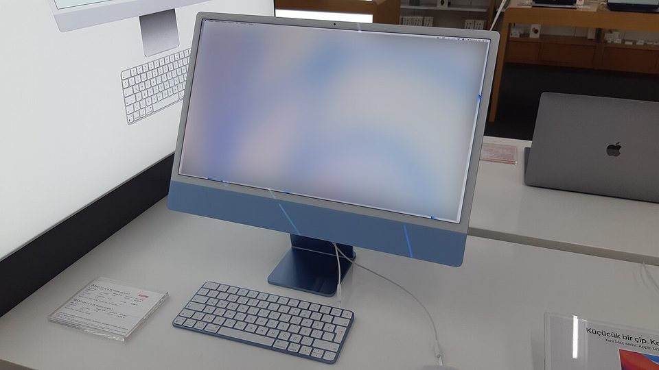 iMac 24″ (M1) (2021)
