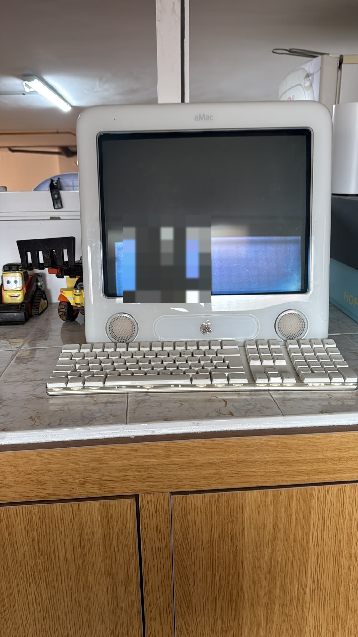 eMac mit Tastatur