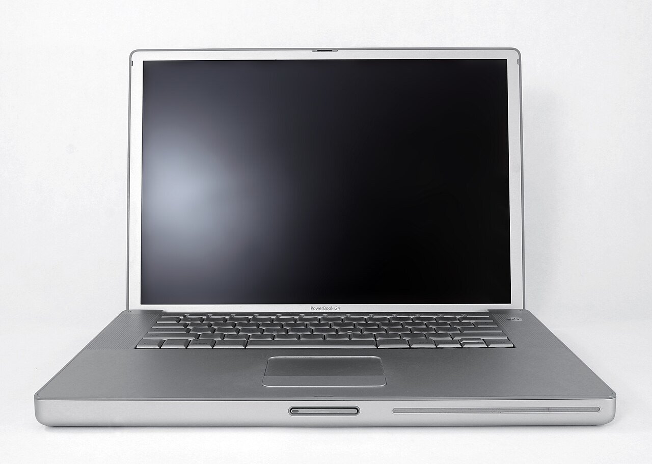 PowerBook G4 Titanium front